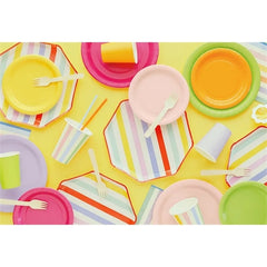 Piatti a righe, 24,5x24,5 cm, misti (1 confezione / 6 pezzi)