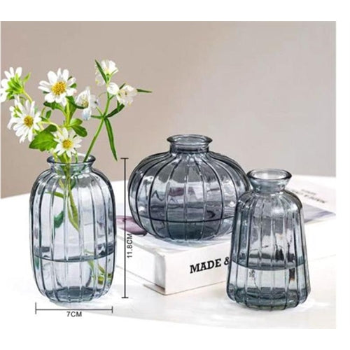 Vaso in vetro colorato h. 11,8 cm
